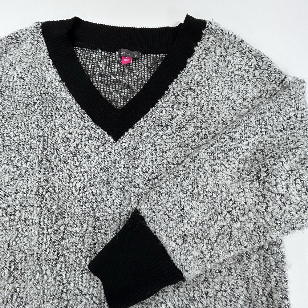 Vince Camuto Gray Pullover Sweater Women's Small V-Neck Cozy Relaxed